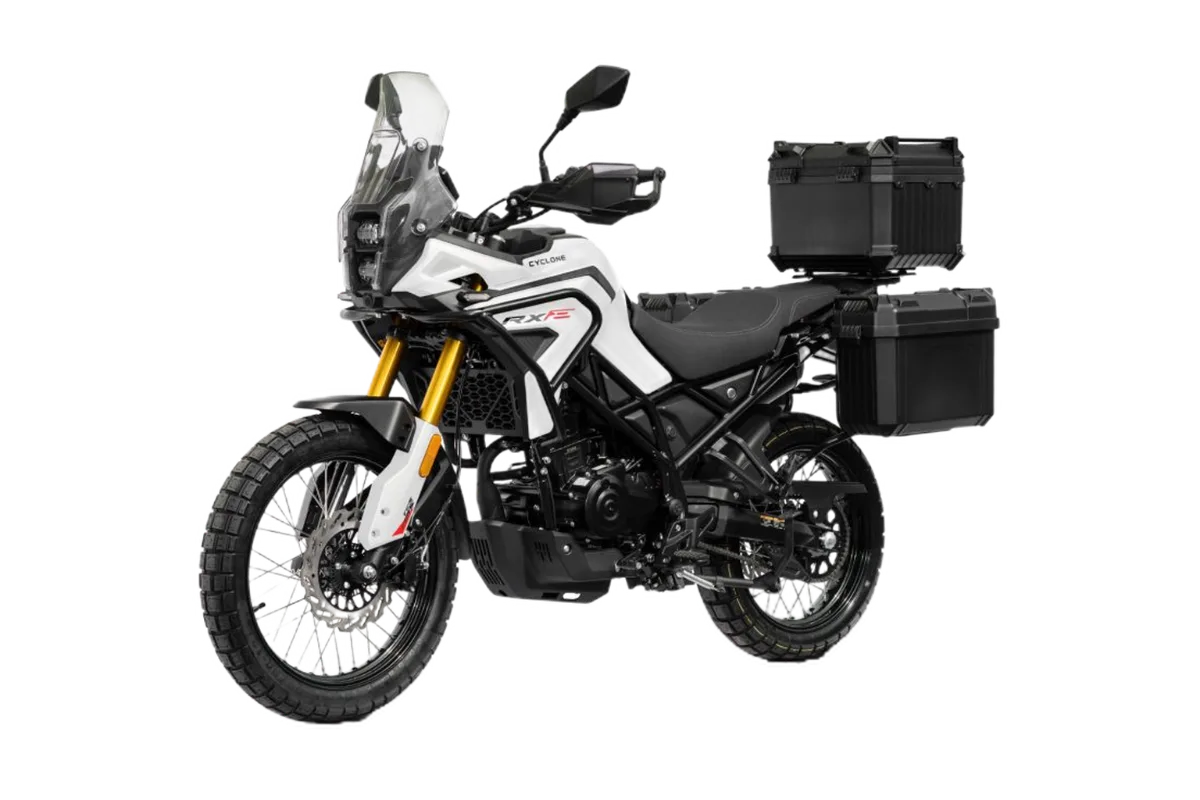 Moto CYCLONE RX2 125 V - vue principale